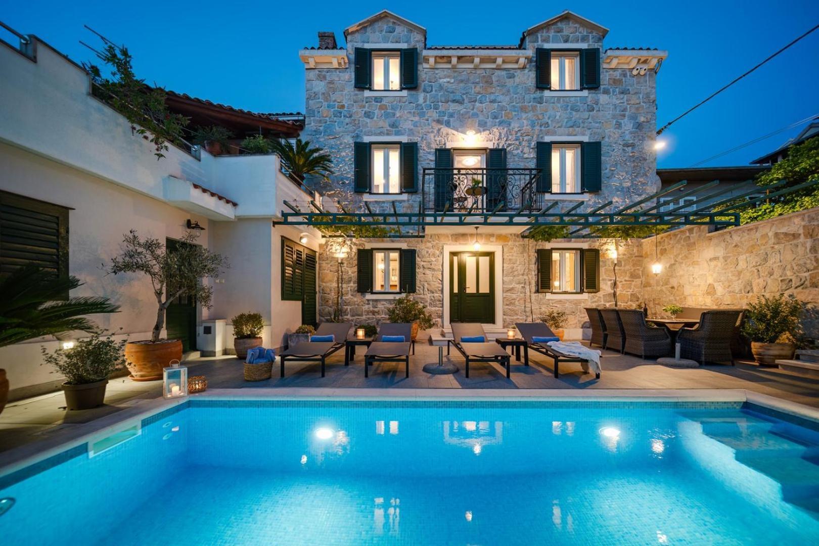 New Filipetti In Center, 4 En-suite Bedrooms Charming Stone House, Heated Private Pool, 600m From * Makarska