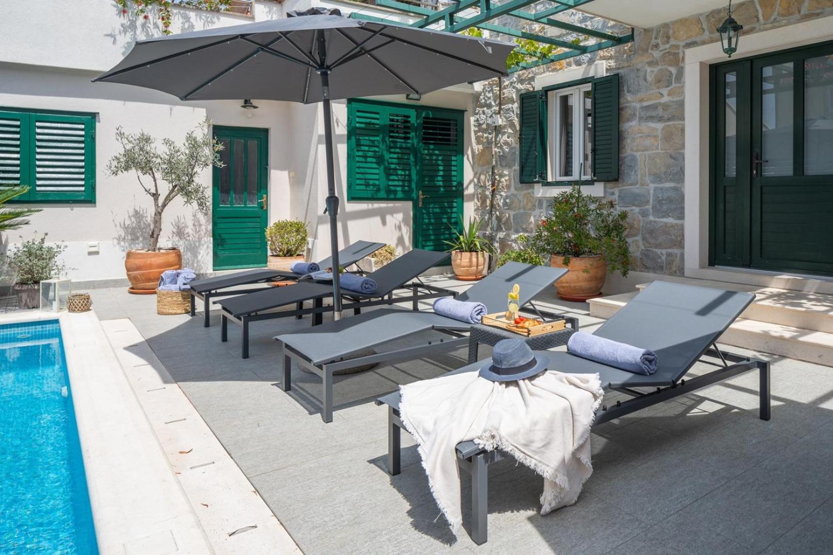 New Filipetti In Center, 4 En-suite Bedrooms Charming Stone House, Heated Private Pool, 600m From Villa *