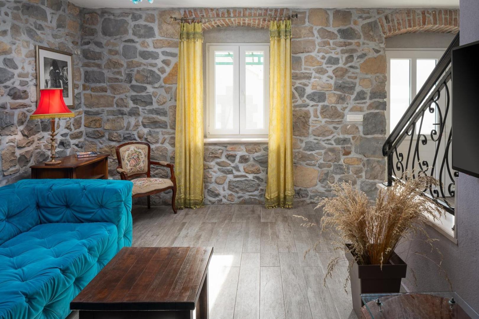 Villa New Filipetti In Center, 4 En-suite Bedrooms Charming Stone House, Heated Private Pool, 600m From Makarska