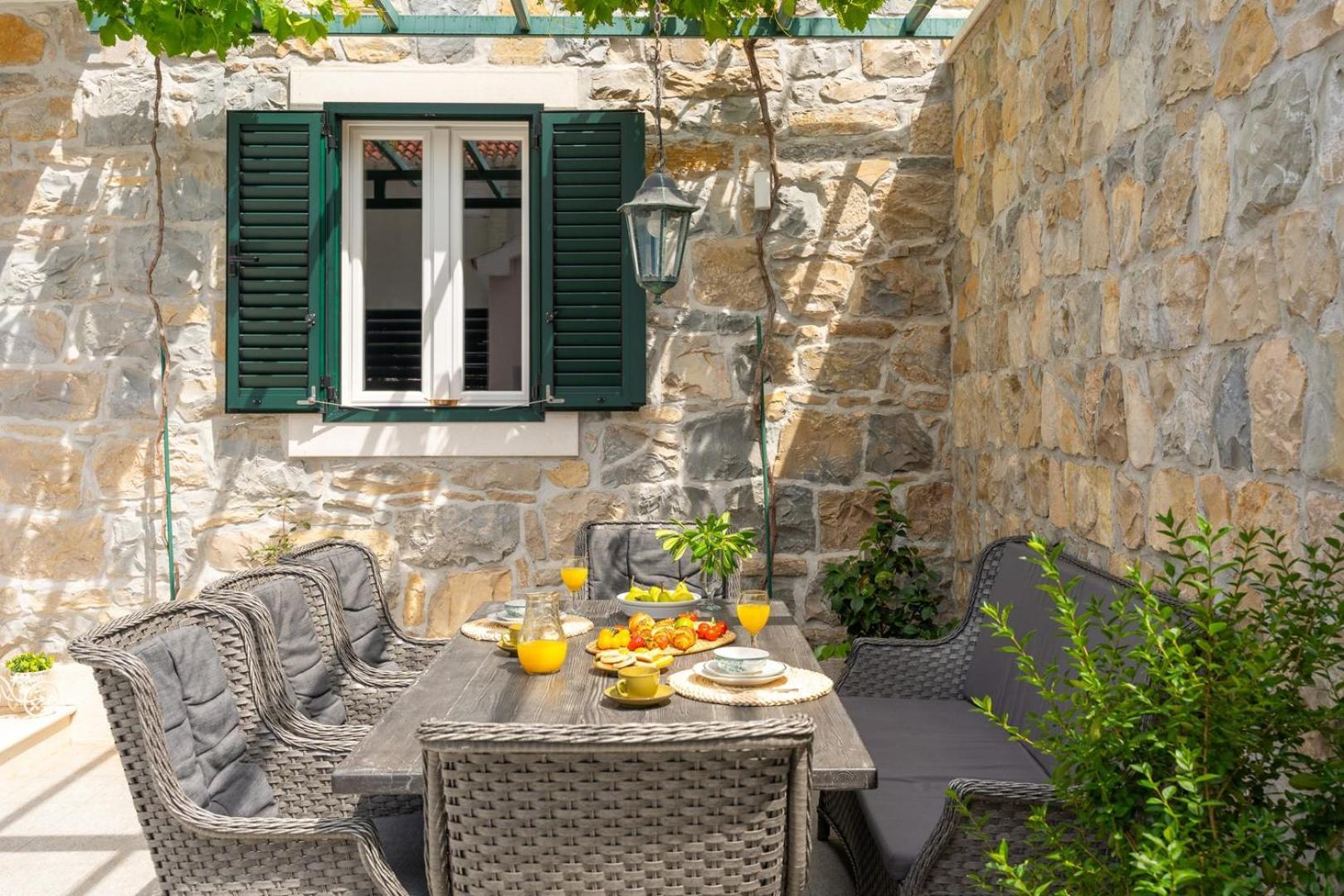 New Filipetti In Center, 4 En-suite Bedrooms Charming Stone House, Heated Private Pool, 600m From Villa Makarska