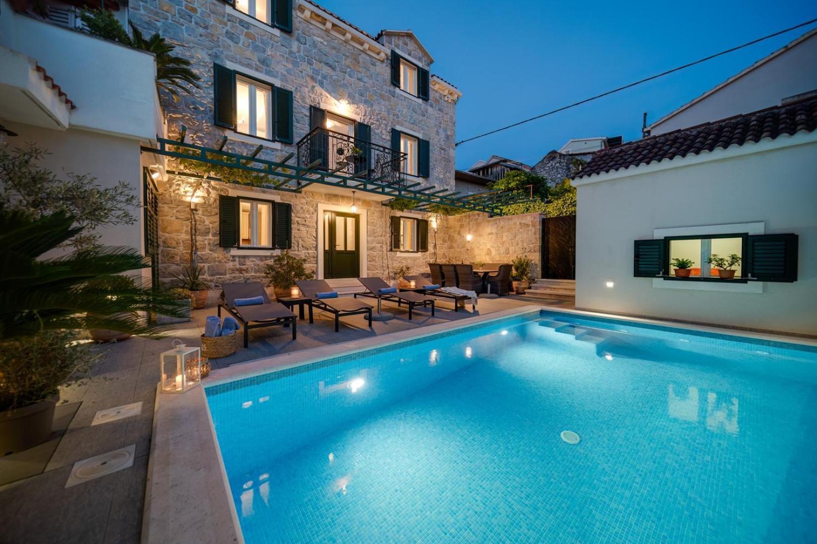 New Filipetti In Center, 4 En-suite Bedrooms Charming Stone House, Heated Private Pool, 600m From