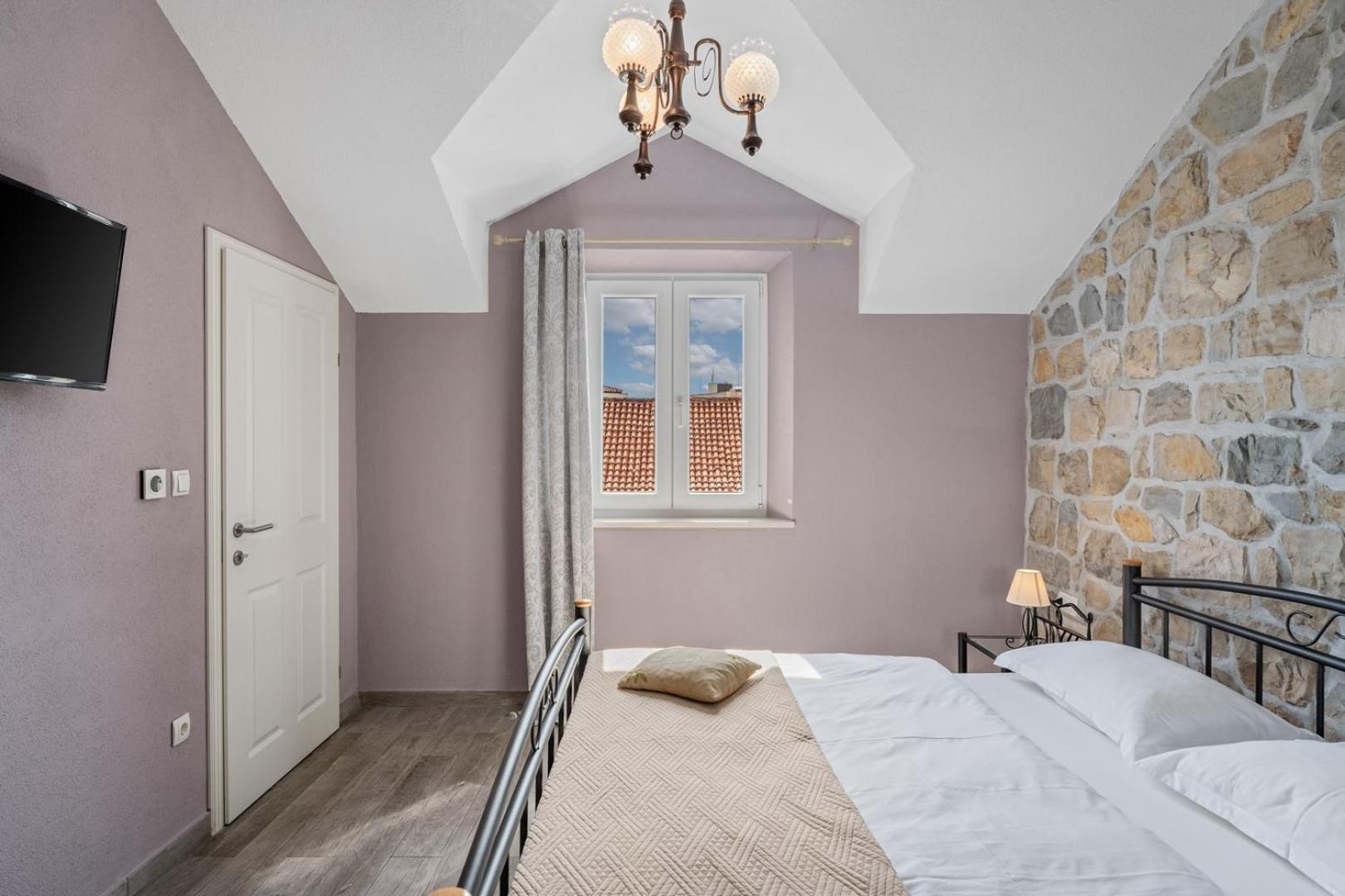 New Filipetti In Center, 4 En-suite Bedrooms Charming Stone House, Heated Private Pool, 600m From Makarska