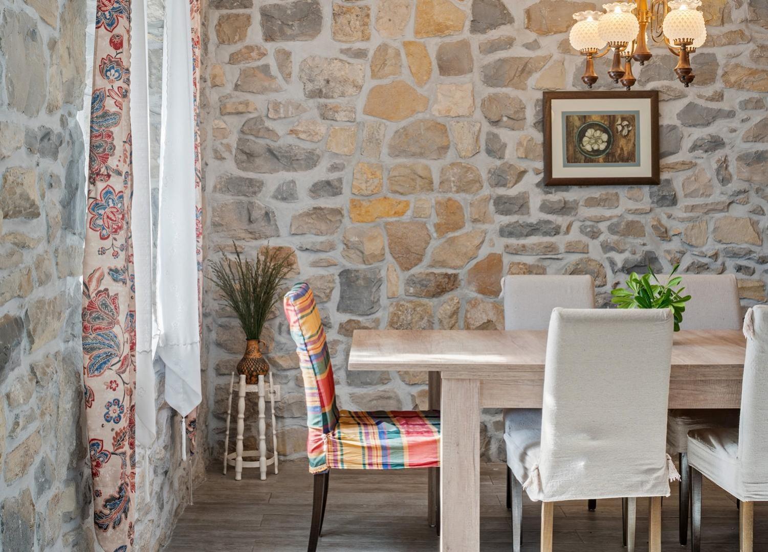 New Filipetti In Center, 4 En-suite Bedrooms Charming Stone House, Heated Private Pool, 600m From Villa
